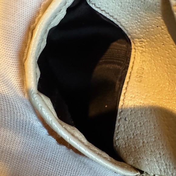 Gucci
GG Princy French Flap Wallet converted Crossbody - Picture 12 of 17